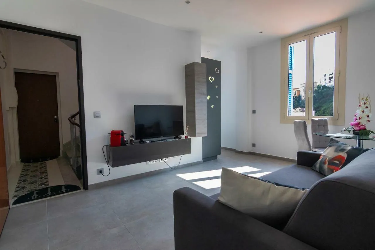 Maison Micheloni Beausoleil 0*,